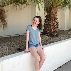 Meet your Posher, Melanie